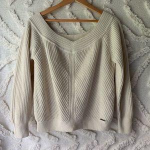 🌴5/$25 A&F Off Shoulder Sweater